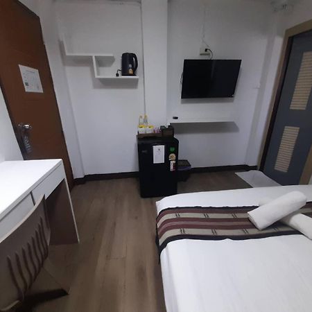 Home Place Hotel Чиангмай Экстерьер фото